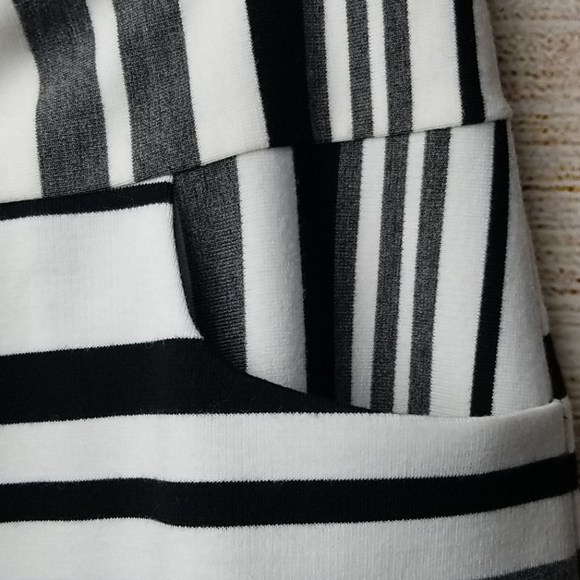 CAbi Grandstand Mixed Striped Skirt - Picture 7 of 14